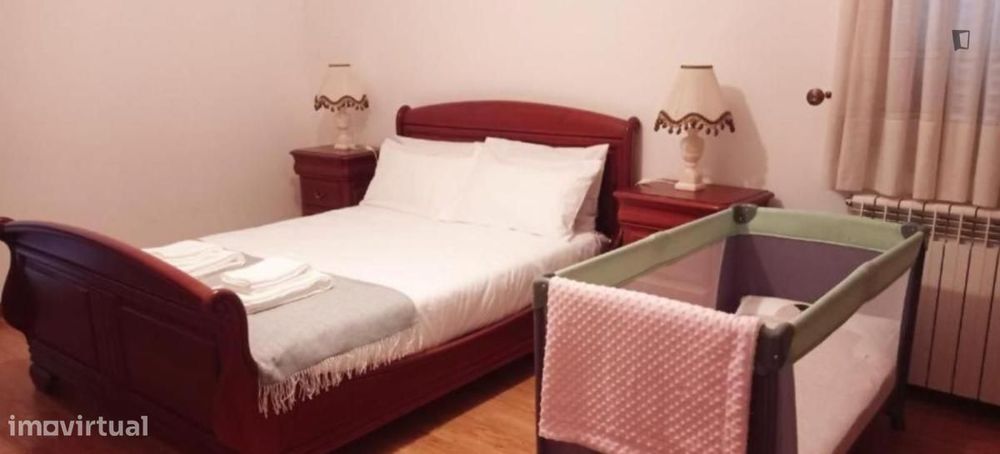 Casa com 3 quartos - localizado em Braganca