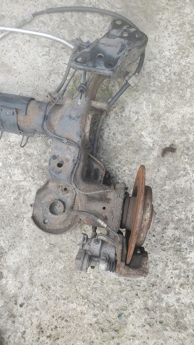 Задня балка підвіскі Peugeot  Пежо 207 308 307 3008гола