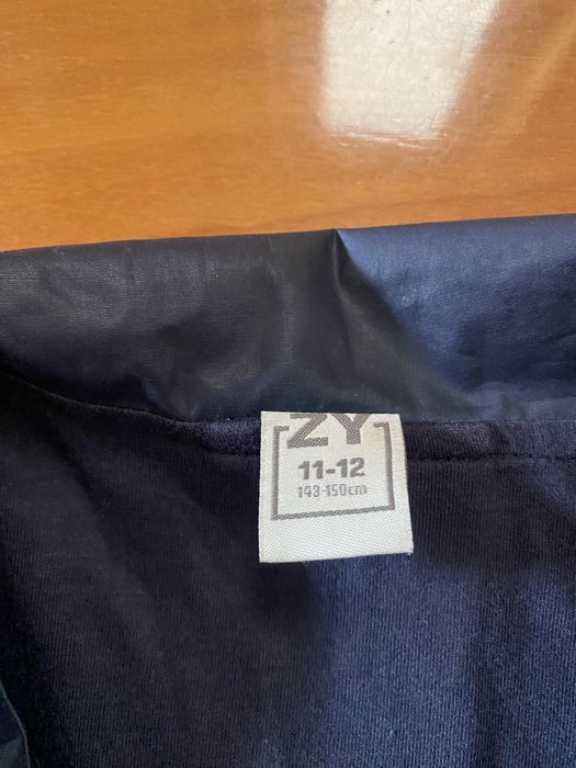 Parca/Capa de chuva azul marinha zippy 11/12 anos