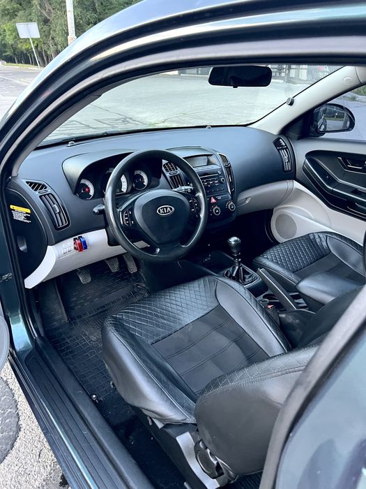 Kia Ceed 2009 1.4 газ/бенз кондиціонер працює кіа