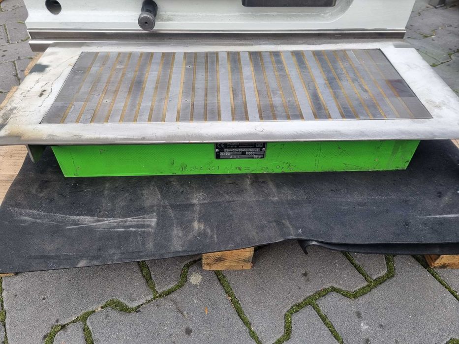 Stół elektro magnetyczny 200 x 500mm  Netto 2000