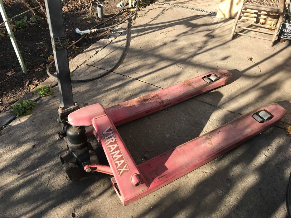 Продам роклу б/у