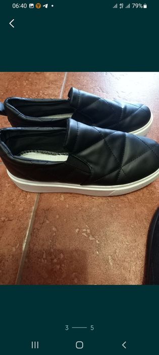 Взуття жіноче осіннє і літнє