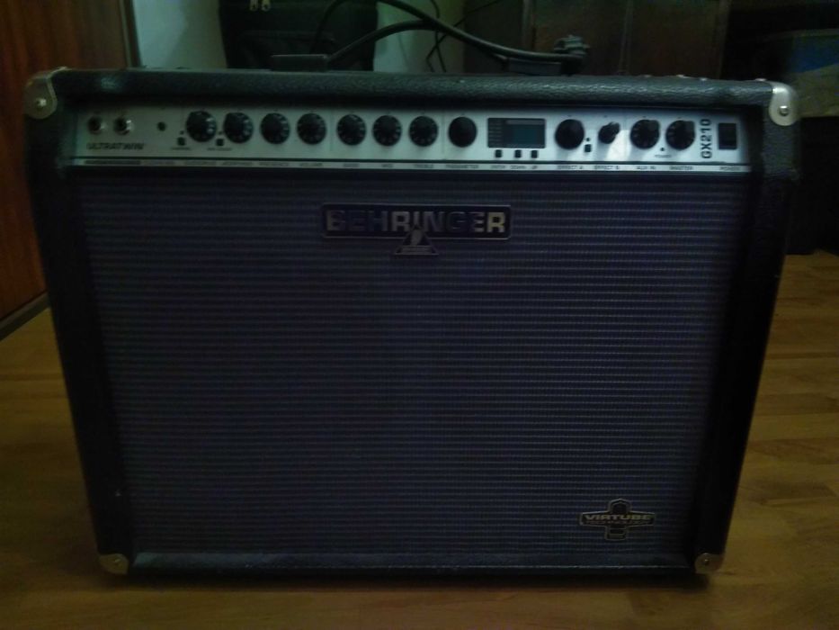 Wzmacniacz gitarowy Behringer ultrawin gx210