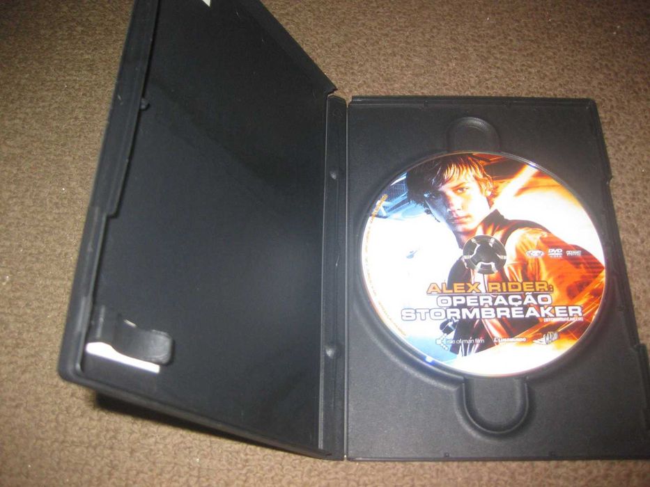 DVD "Alex Rider: Operação Stormbreaker" com Alicia Silverstone