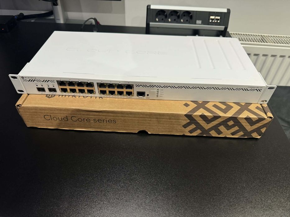 Mikrotik Router Ccr2004-16g-2s+