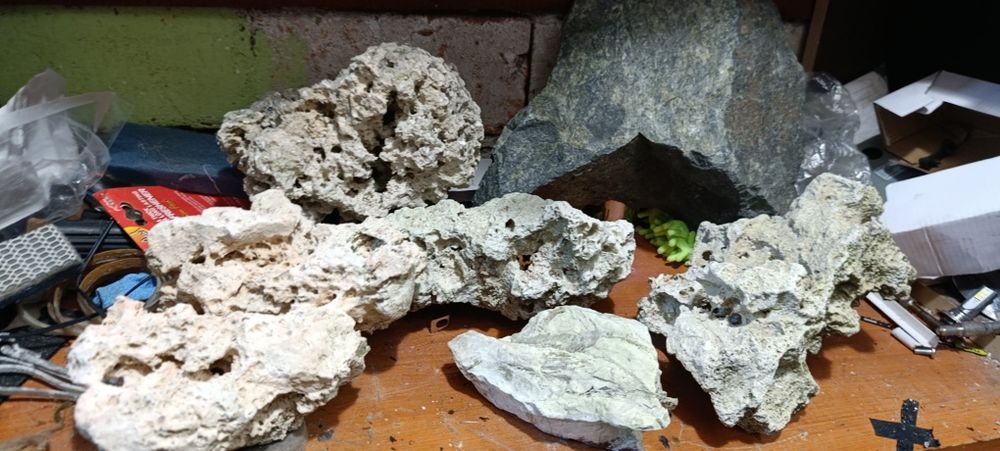 Wapień filipiński i serpentynit zielony