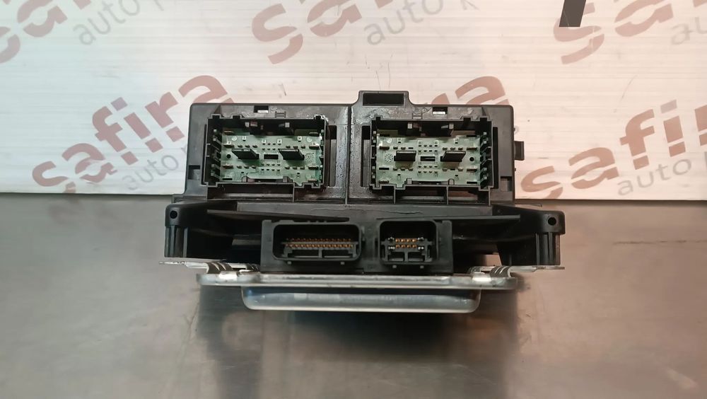 MODULO UCH BCM JEEP GRAND CHEROKEE P04692163AG P04692160AG 04692165AB