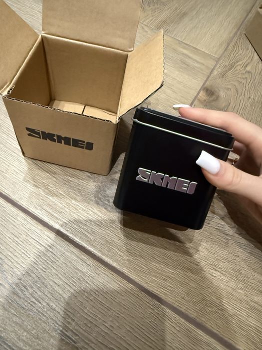 Чоловічі цифрові спортивні годинники Skmei моделі 1628