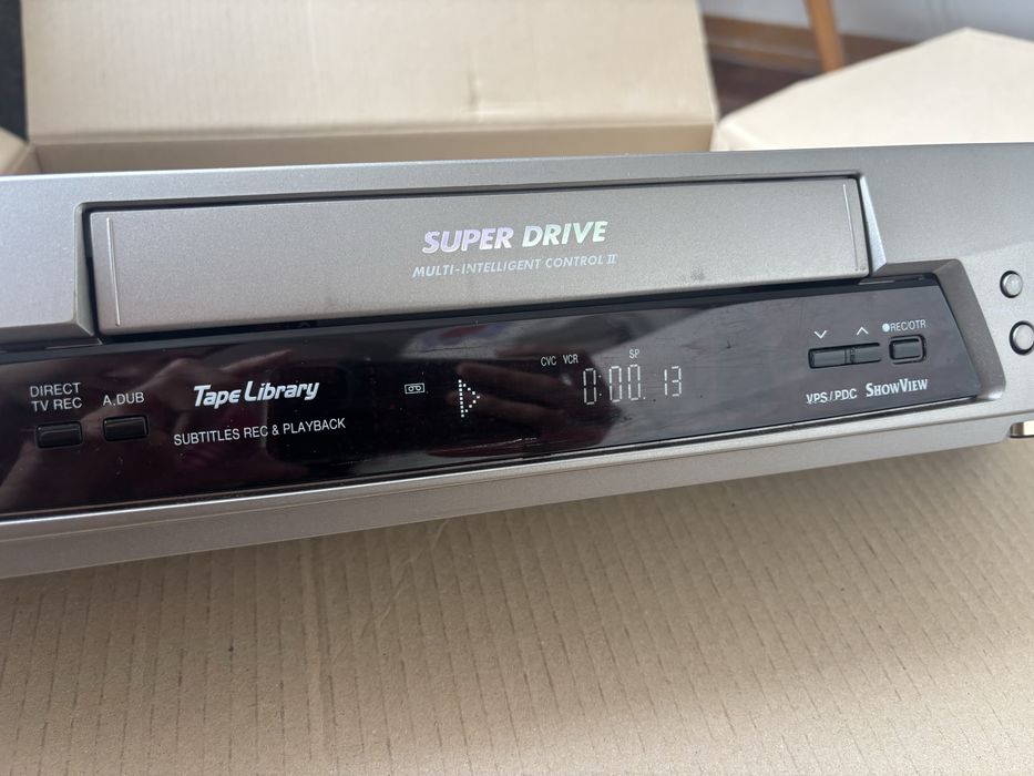 VCR Panasonic NV-FJ710 Hi-Fi Stereo (C/ Comando e Manuais)