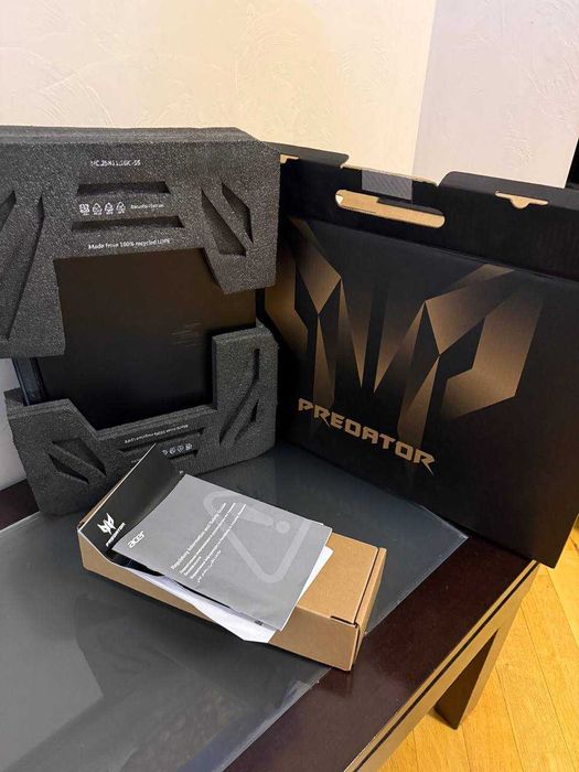 Acer Predator Helios Neo 18 - суперкомплектація! RAM в подарунок!