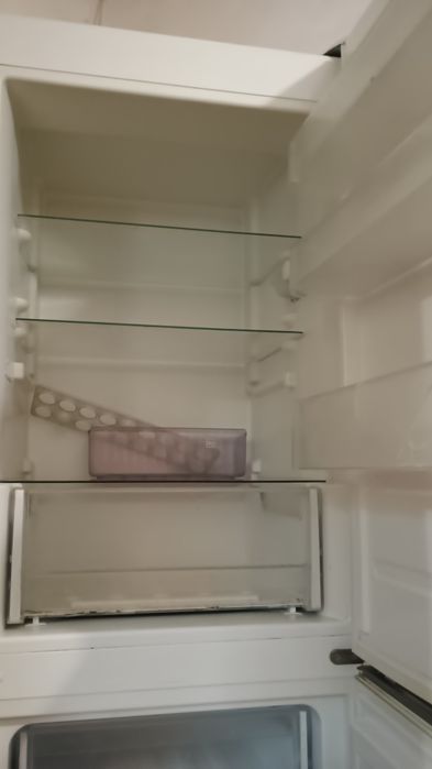 Холодильник indesit