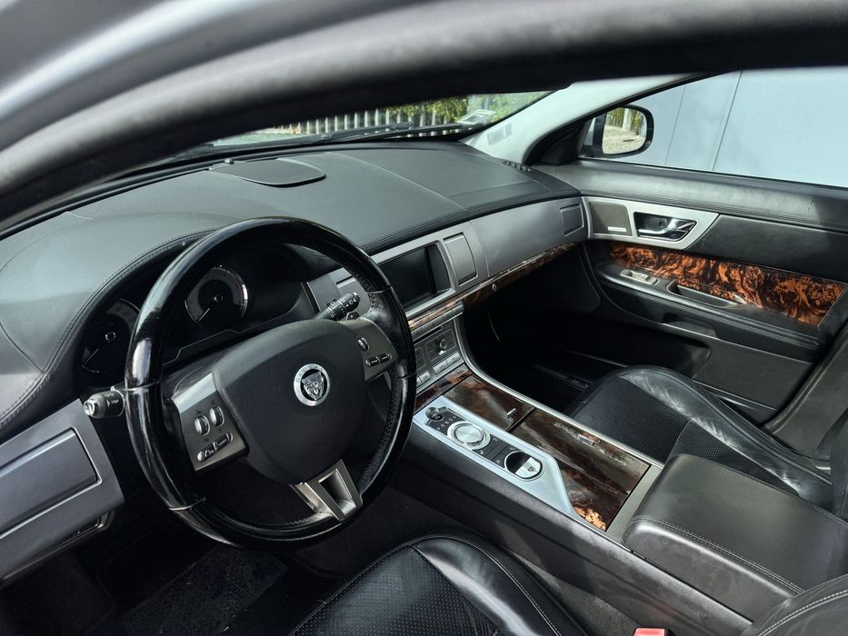 Jaguar xf 3.0  v6 luxury S full extras aceito retoma