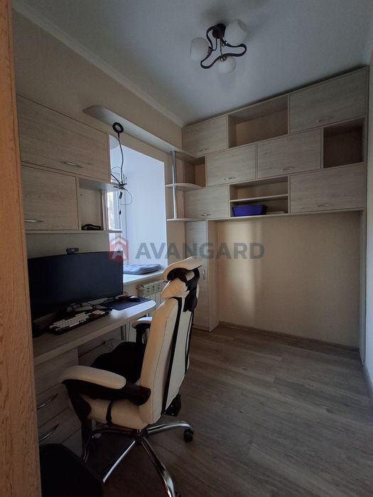 Продам будинок. Панаса Саксаганського. Зупинка Южний ринок.