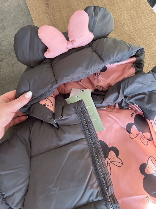 Куртка на девочку новая от H&M