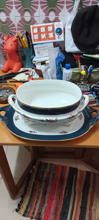 Vendo linda Terrina e travessa A.Robalo