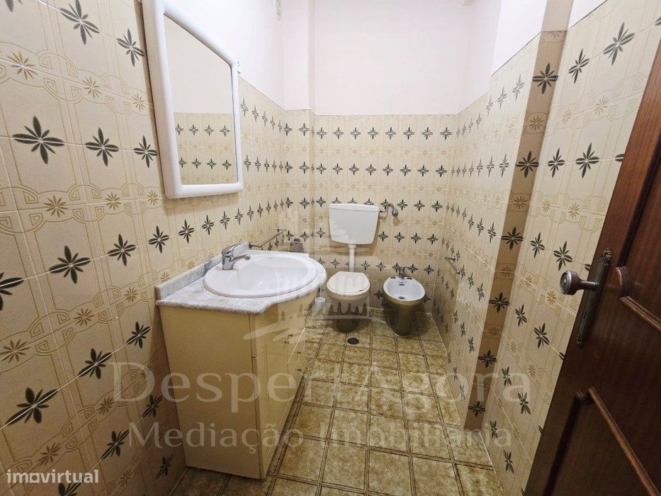 Apartamento T3 a 50 metros da estação da CP