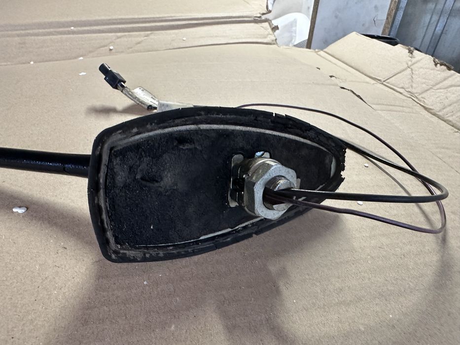 Антенна в крышу Mercedes Sprinter 906, Volkswagen Crafter A9068200475