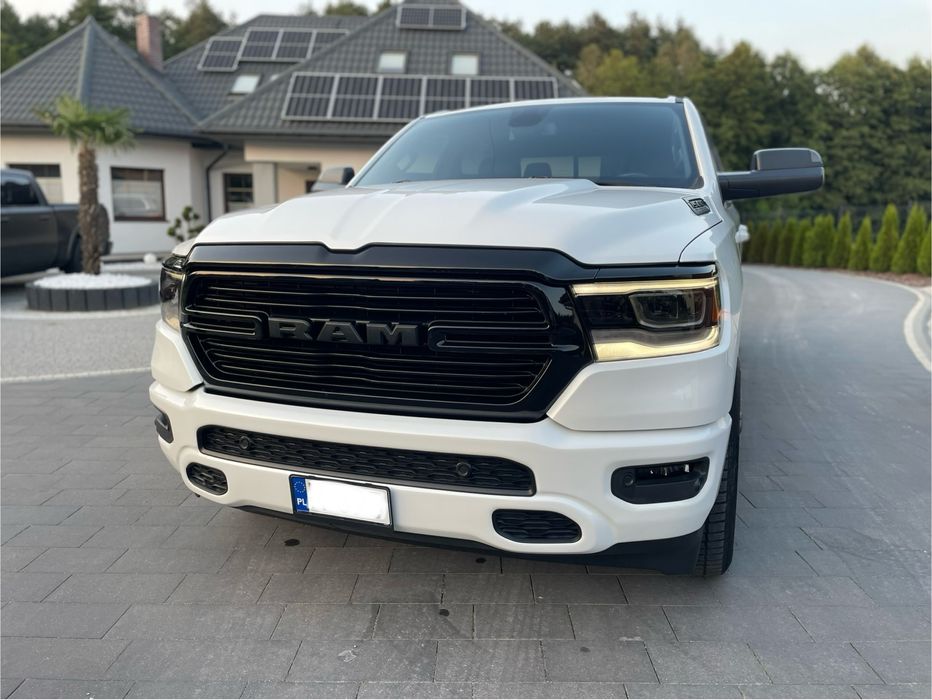 Dodge Ram SPORT NIGHT 5.7LPG CREW CAB Biała Perła kamera hak 3500kg