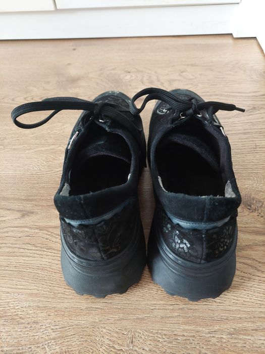 MACIEJKA sneakersy damskie roz.  39