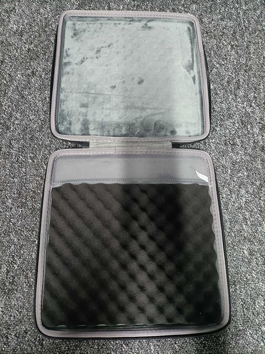 Twardy futerał pokrowiec ba tablet, laptop NrT88