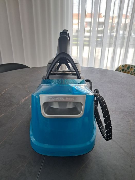 Ferro Vapor com Caldeira Rowenta