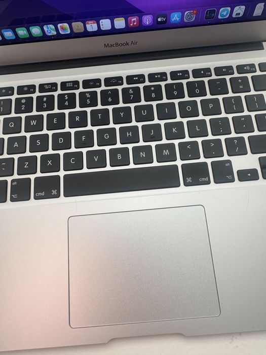 Ідеальний Macbook AIR Intel I5 4RAM 128SSD A1466