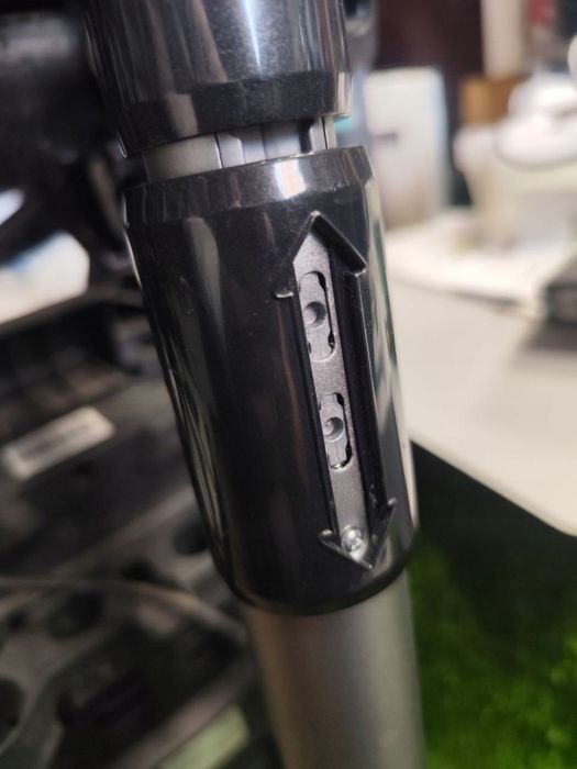 Rura do odkurzacza pionowego Vactidy V8(brak elementu)