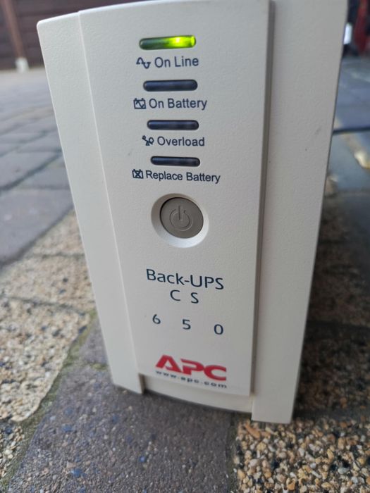 UPS APC 650 zasilacz awaryjny