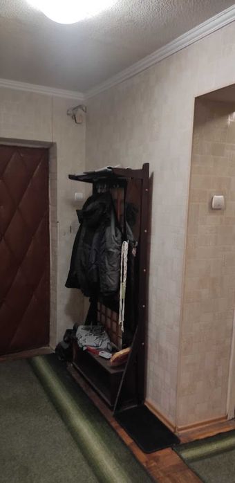 Сдам 1 кімнату в трехкімнатной квартир