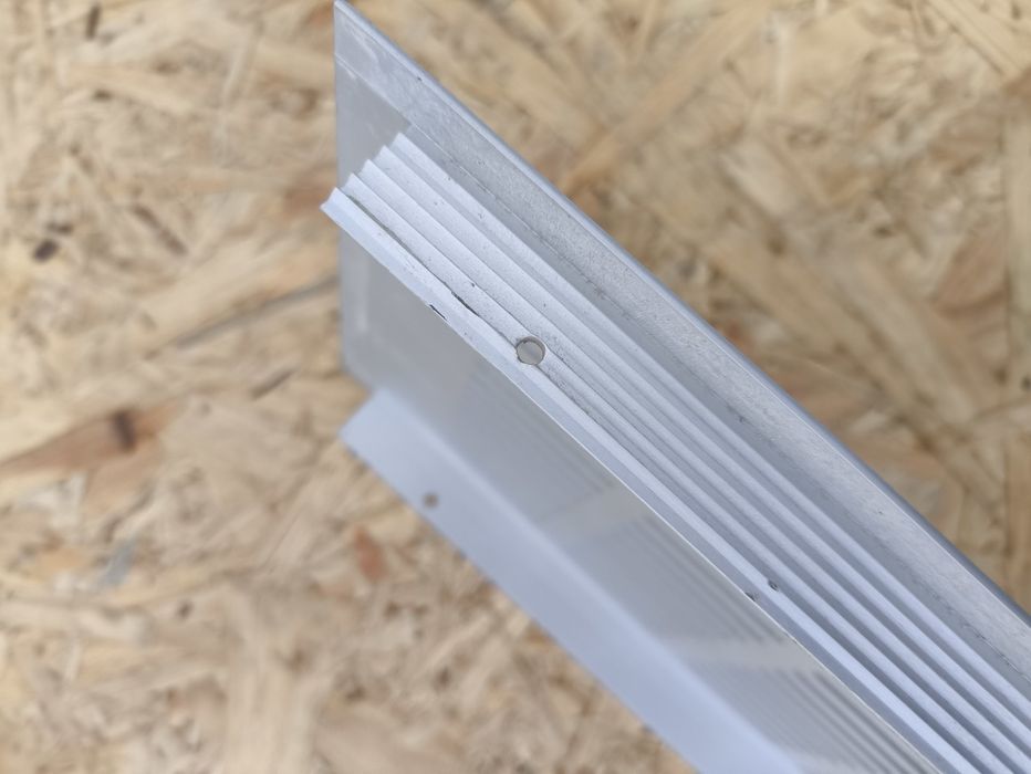 18x Kratka wentylacyjna 500x125 mm. 18 szt.