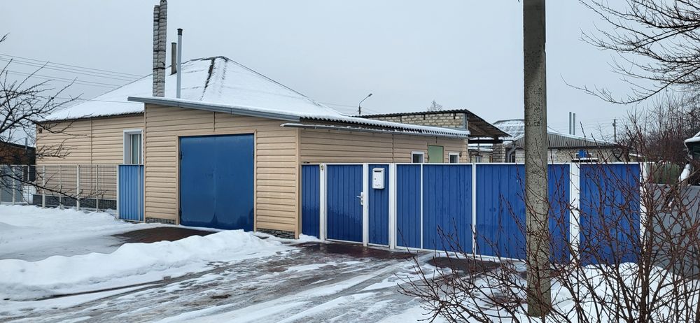 Продам будинок м.Лозова