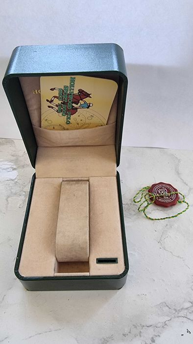 Коробка для наручных часов