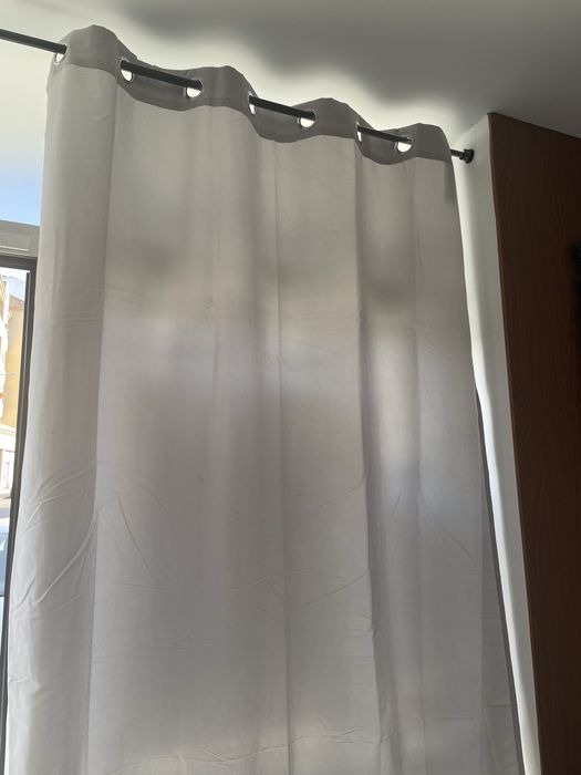 Cortinados cinza JYSK