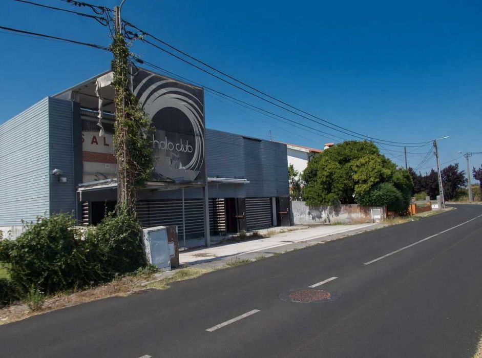 Pavilhão Comercial e Discoteca - Oportunidade de investimento em Aradas, Aveiro