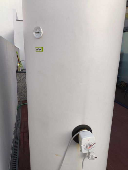 Sistema de painéis solares térmicos 300l