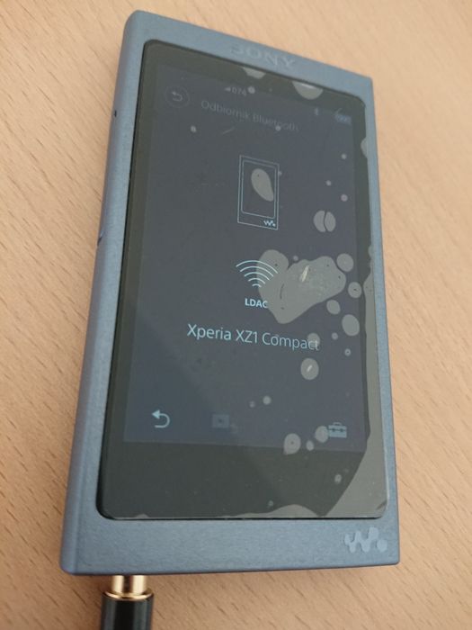 Sony Walkman NW-A45 + kabel