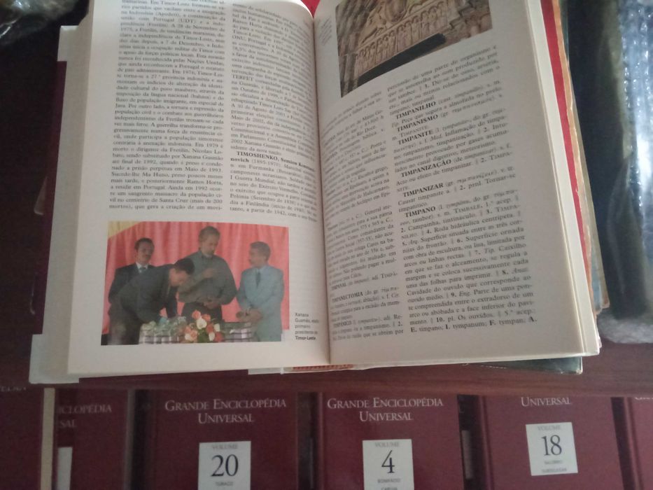 Enciclopédia Universal 20 Volumes