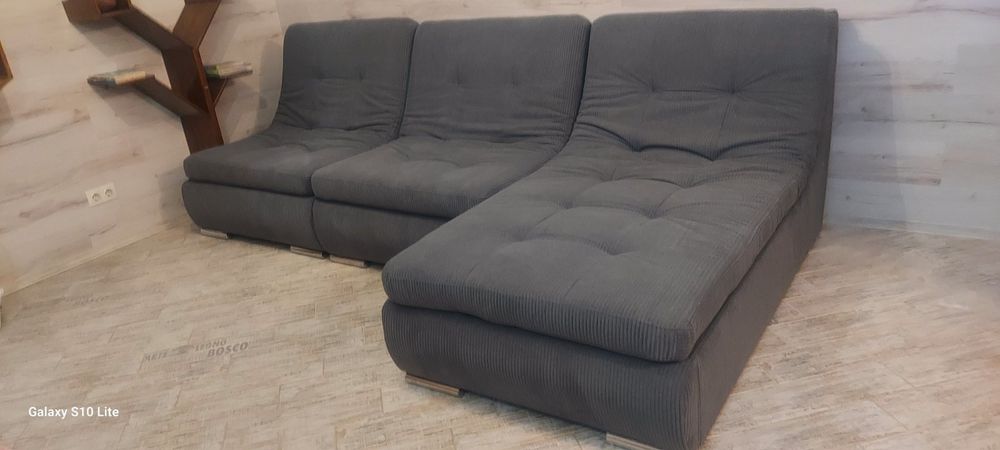 Ремонт і перетяжка оббивка м'яких меблів перетяжка мебели.