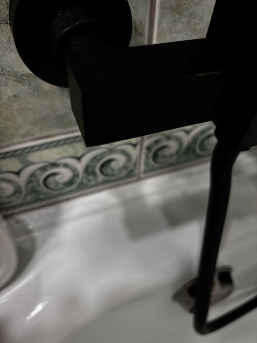 Komplet baterii nad umywalke i wanne