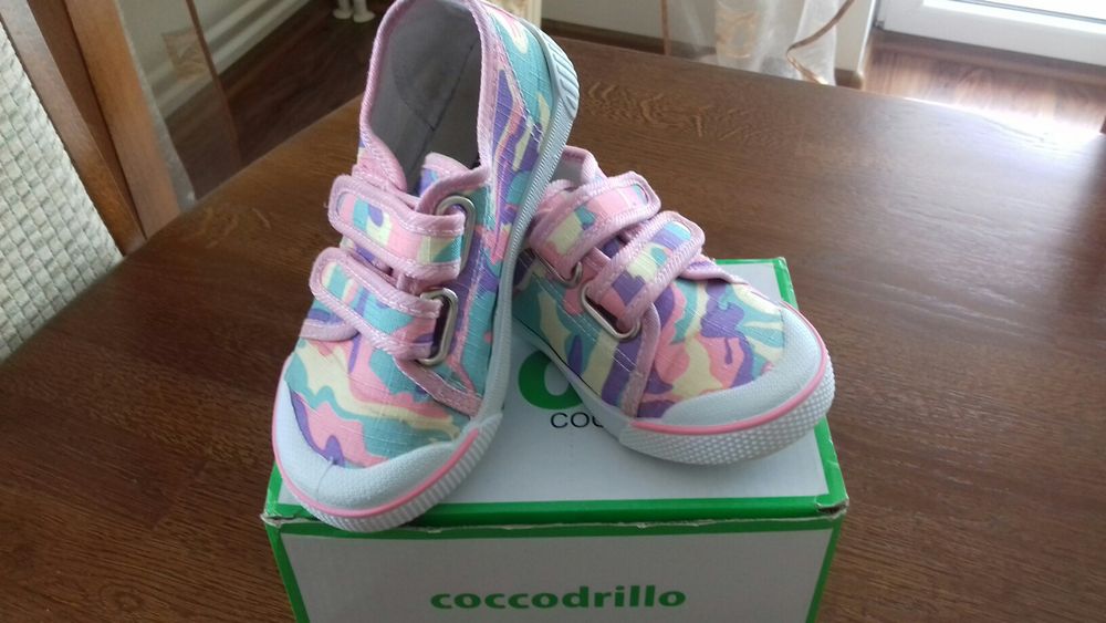 Trampki dziewczece okazja.