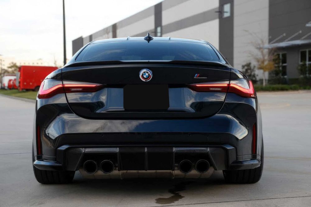 BMW M4 Competition      2022