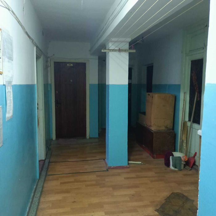 Продається СВОЯ кімната у комунальній квартирі на вул. Олександрійська 16.