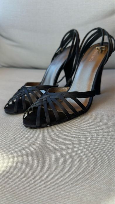 Босоніжки святкові , латні