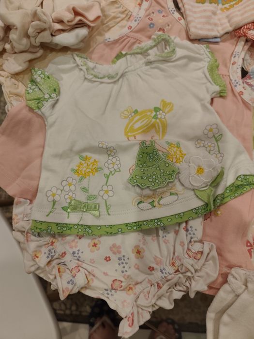 Lote de roupa menina bebé 1 - 6 meses