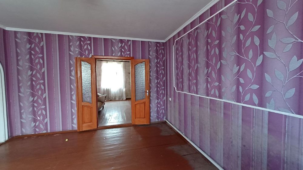 Продаж будинку в с. Озерна з виходом до річки