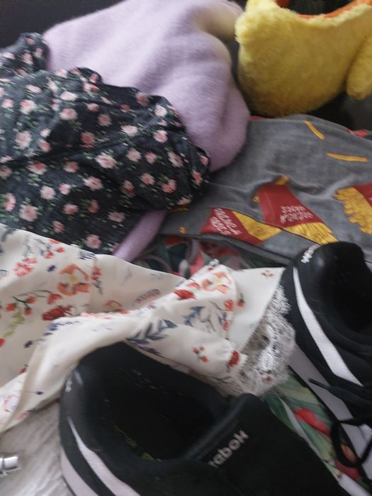 Ubrania damskie sukienki buty