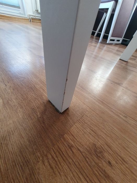 Stół biały lakierowany regulowany