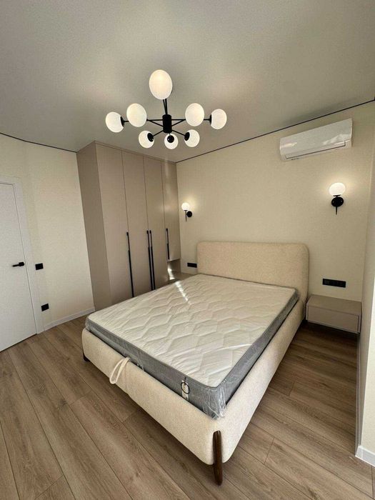 Продаж розкішної 1.5 квартири по вул.Українських Декабристів