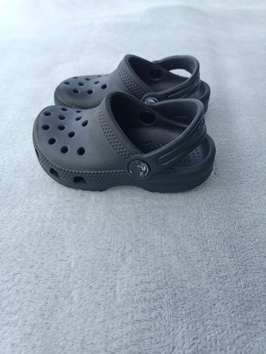Детские шлепанцы Crocs р24